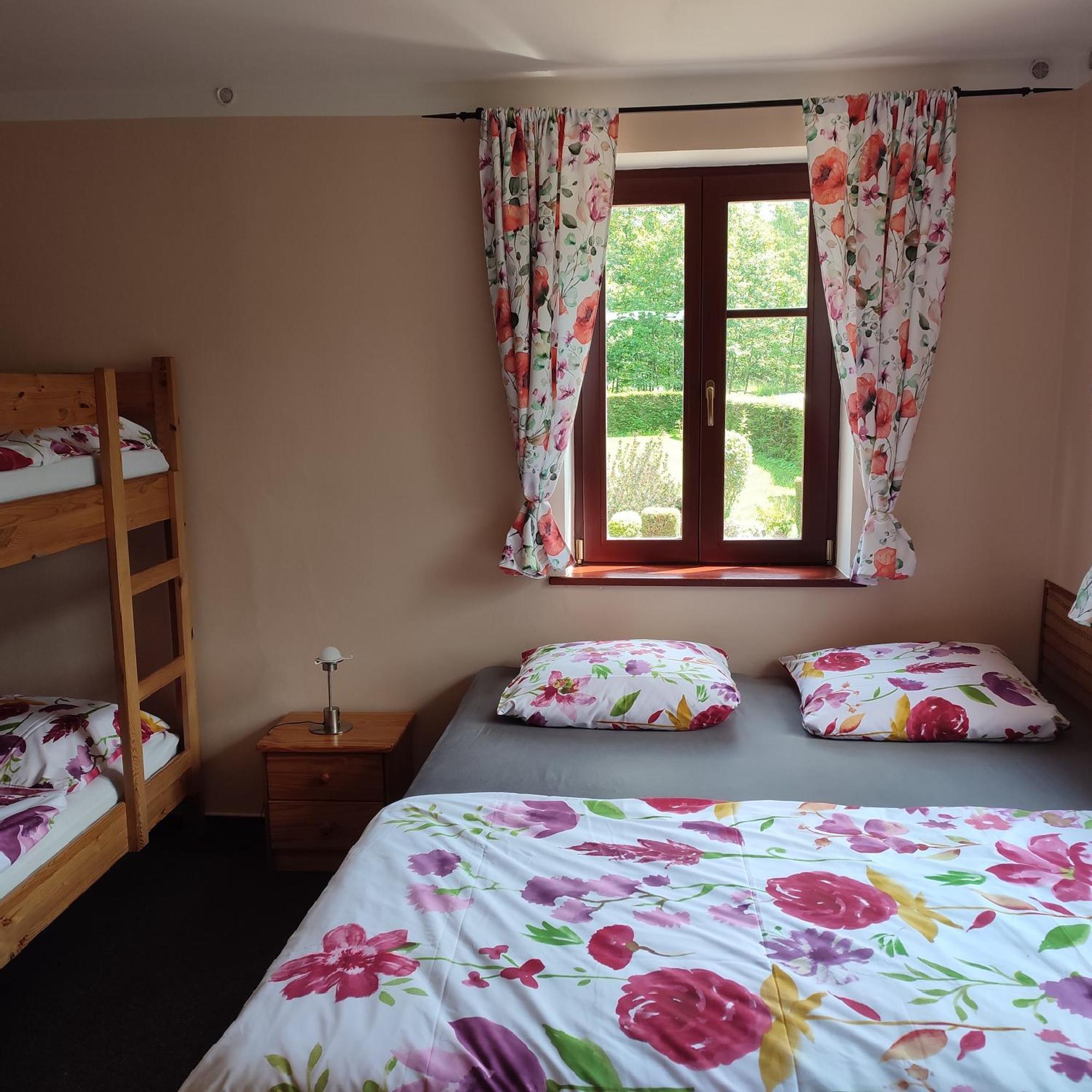 Apartmany Chribska Luaran gambar